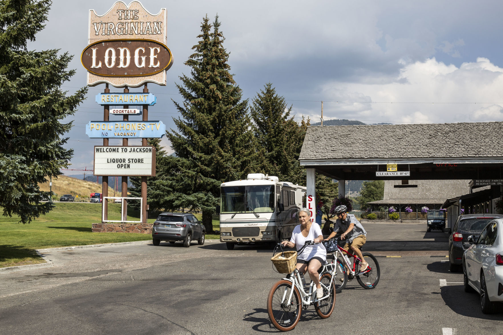 The Virginian Lodge
